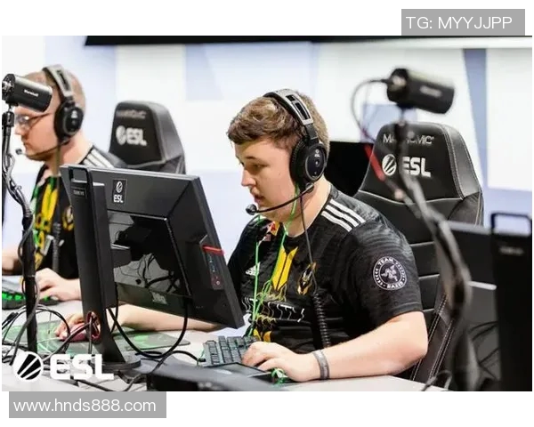CSGO战术解析:深入探讨RNG战队的快速进攻策略与执行技巧