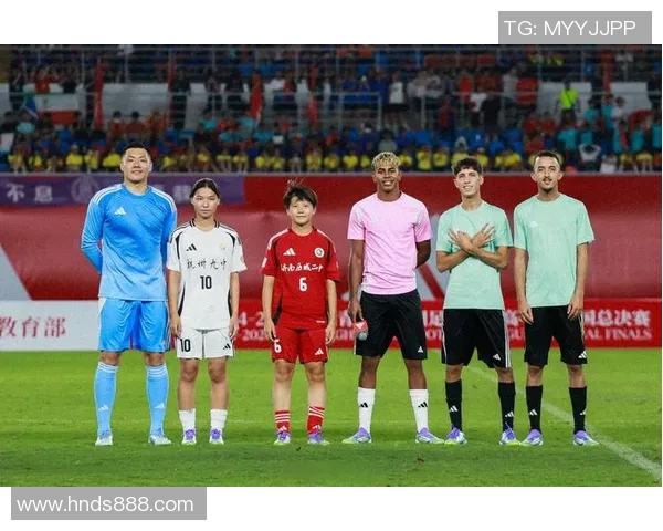 全球足球明星球员排行榜揭晓各国顶尖球员风采与成就一览 全球足球明星球员排行榜揭晓各国顶尖球员风采与成就一览